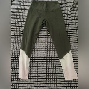 Aerie green and white leggings